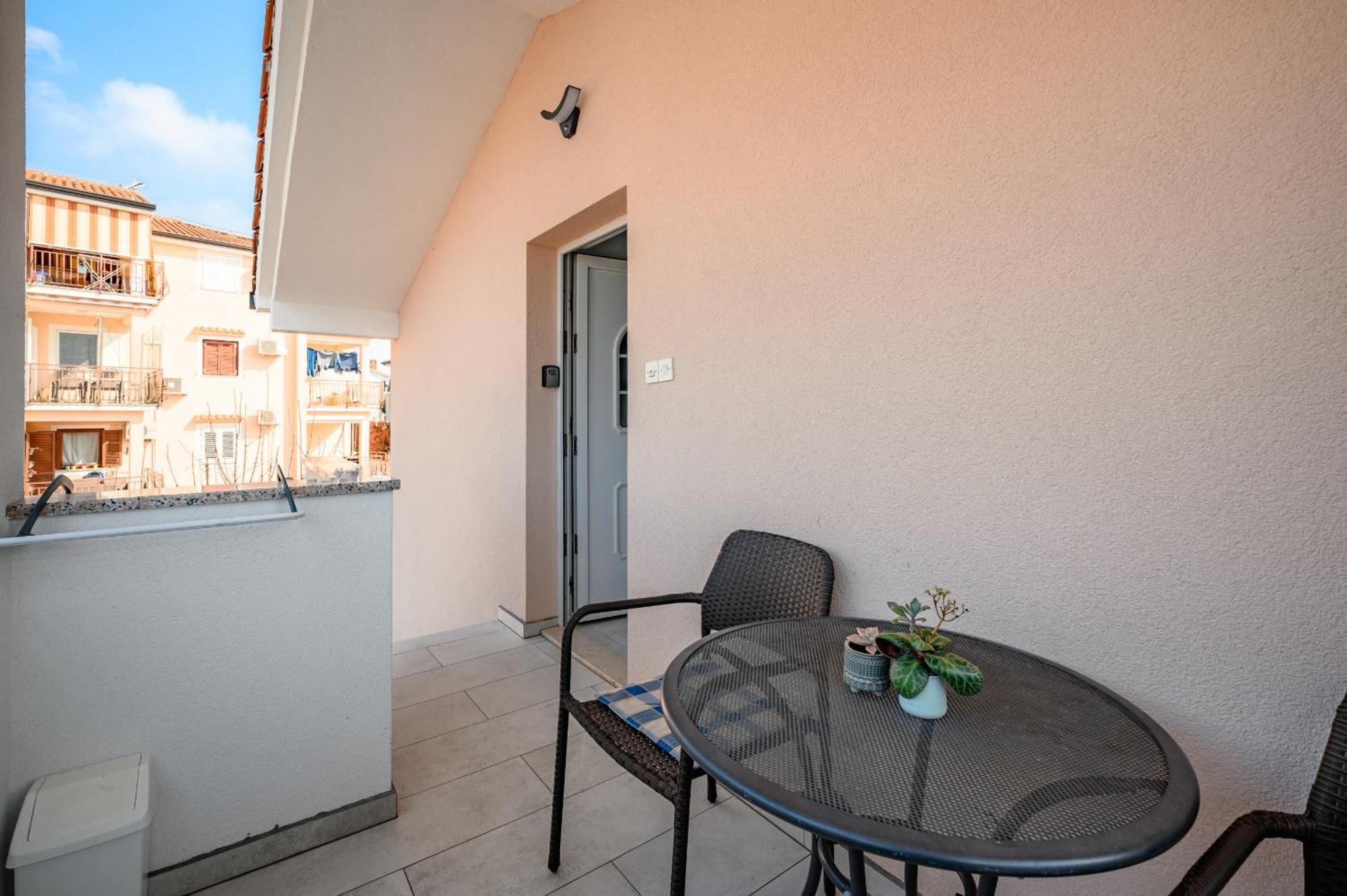 Charming Apartments Rose 1&2 With Pool Poreč Exterior foto