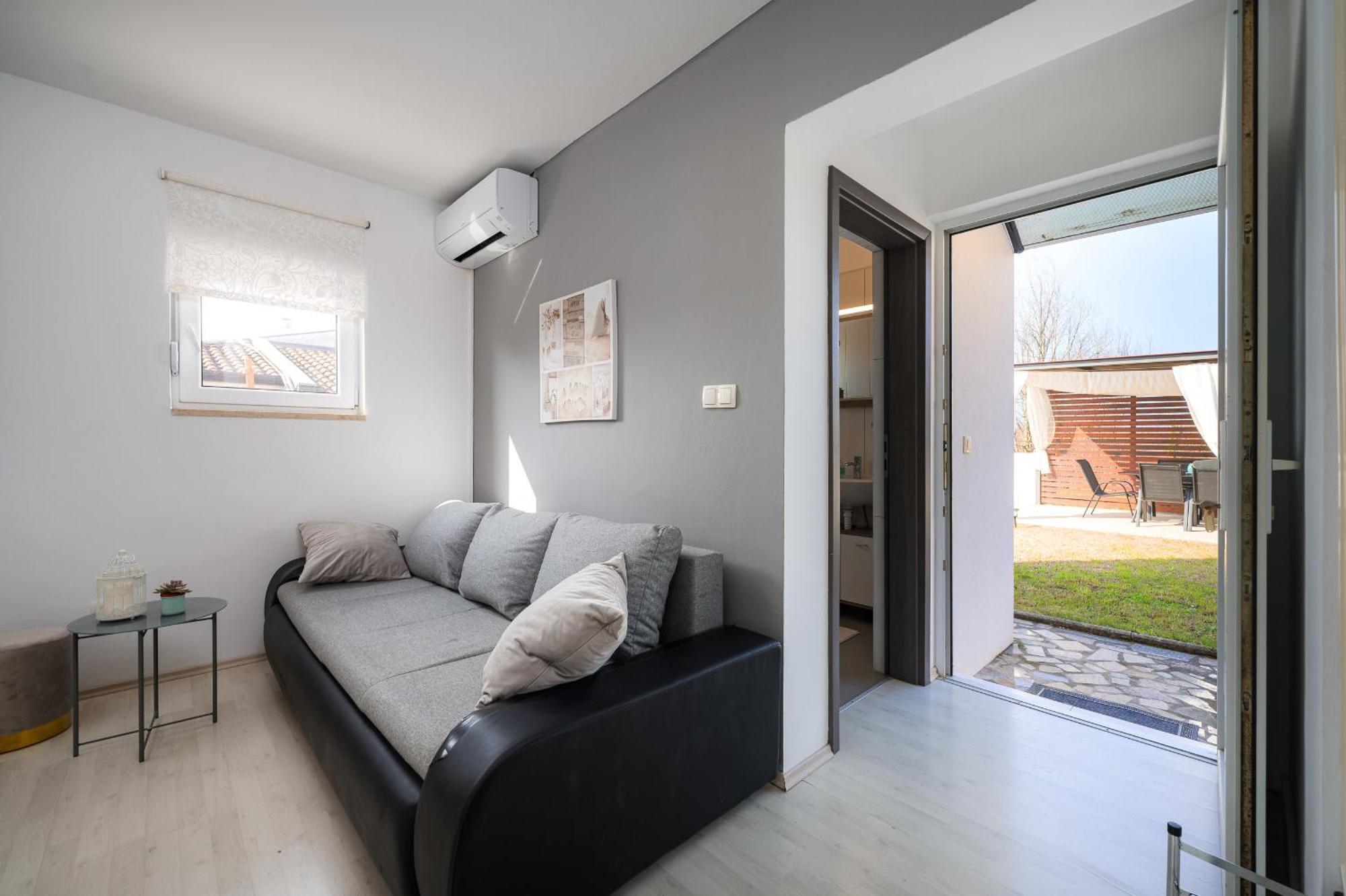 Charming Apartments Rose 1&2 With Pool Poreč Exterior foto